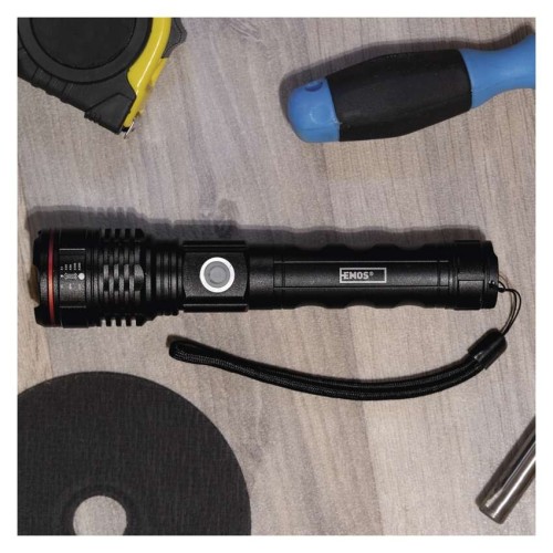 Torcia LED Ricaricabile in Metallo... Torcia LED Ricaricabile in Metallo...