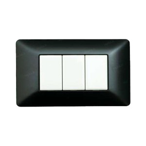 placca 6 moduli nera compatibile Matix
