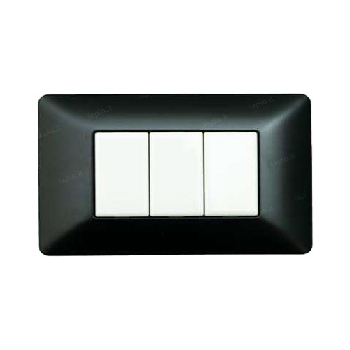 placca 3 moduli nera compatibile Matix