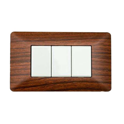 Placca 3 moduli effetto legno compatibile Matix