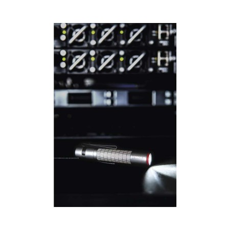 Torcia Ultibright 50 CREE XP-E2 R5 100lm IP65: Luminosità e Resistenza | EMOS P3150